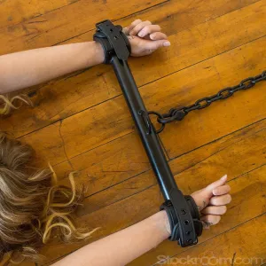 Big Barrel Wrist Spreader Bar 12 w/ Cuffs. Black
