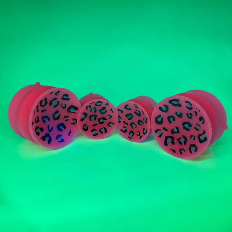 Double-sided suction cup 'Vio-Leopard #2' UV/GITD small